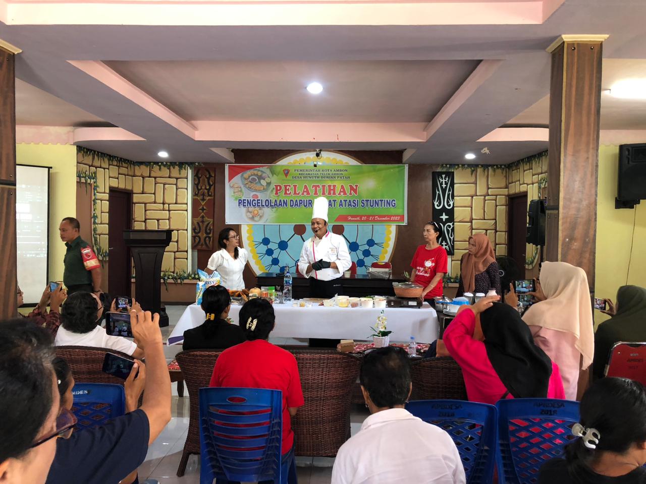 Cegah Stunting, Kader Posyandu Dilatih Membuat Menu  Dashat